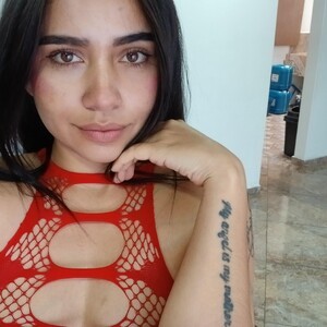 sexcityguide.com KatriMeneses livesex profile in style-doggy cams