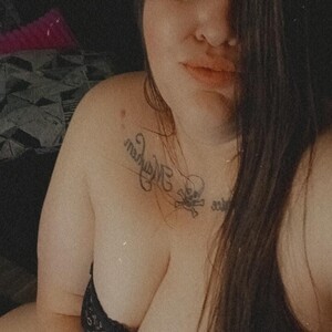 mfc NolaStrange1 webcam profile pic via mega-camsex.com