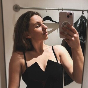 mfc WetEwa_ webcam profile pic via pornsexycams.com