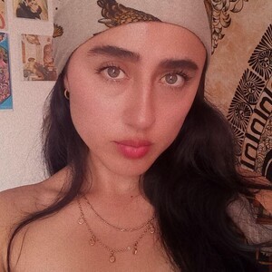 mfc Ninakravtz webcam profile pic via pornsexycams.com