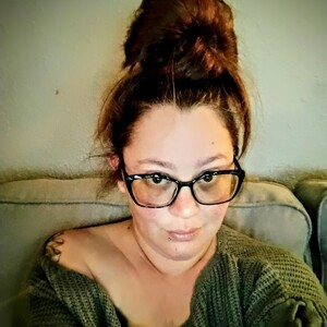 mfc Slutbunny87 webcam profile pic via pornsexycams.com