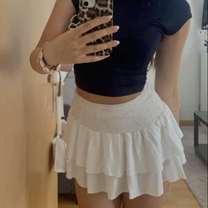 sleekcams.com NickyElle livesex profile in peti cams