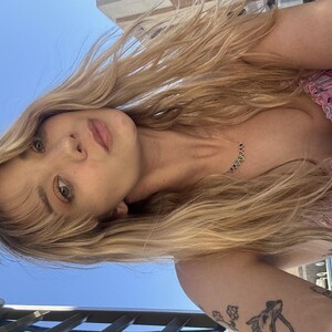 mfc VioletRay webcam profile pic via cheapadultsexcams.com