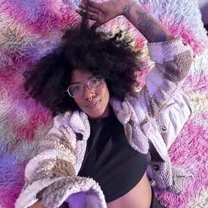 CarolineS's MyFreeCams show and profile