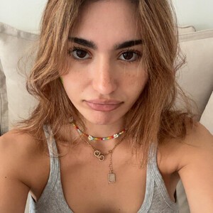 cam-performer.com baby_iris livesex profile in striptease-girl-next-door cams