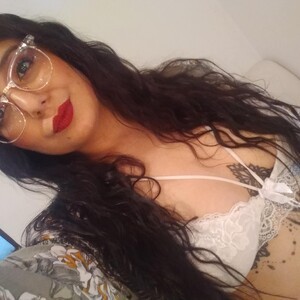 elivecams.com Zohe_96 livesex profile in weet cams