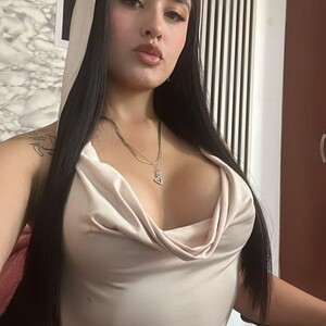 privat-livecam.com LaylaSub livesex profile in pussy fingers cams