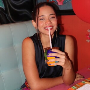 watchgirlcam.com Lizzysun livesex profile in hot-latina cams