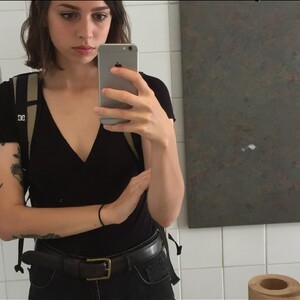livesexr.com Ivy_bluee livesex profile in friendly cams