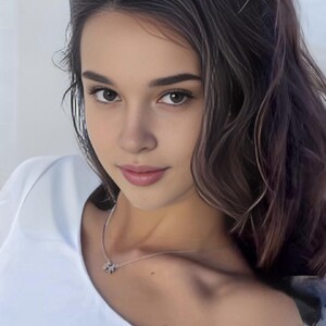 AmeliaFirst's MyFreeCams show and profile