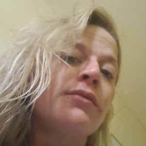 BubbleBlonde69's profile picture