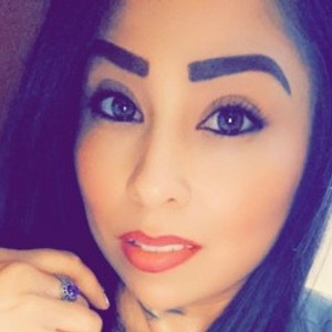 calienteKarina18's profile picture