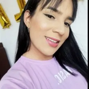 iampaulinaa from jerkmate