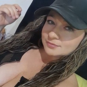 maithebigboobs's profile picture