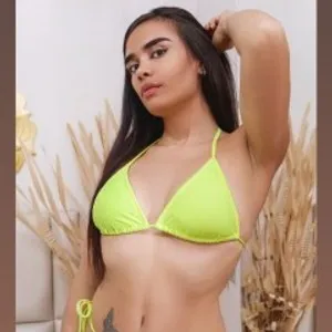 Miahsantana from jerkmate