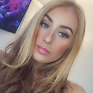 CheekyBlondeChelsea from jerkmate