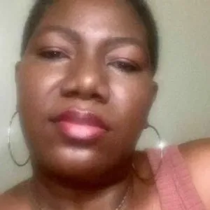 curvyvictoria75 from jerkmate