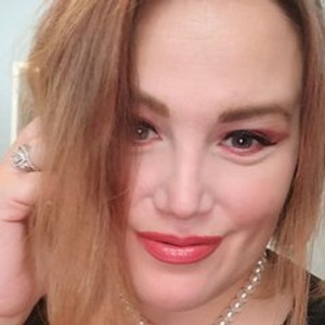 streamate SallyLeeds webcam profile pic via bestlivesexchat.com