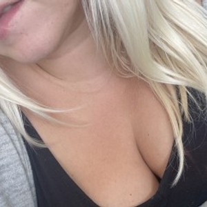 Hornyblondie69's profile picture