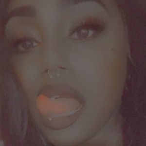 queenraynexxx