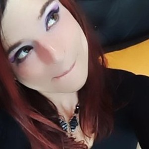 Chloeredfield Live Cam