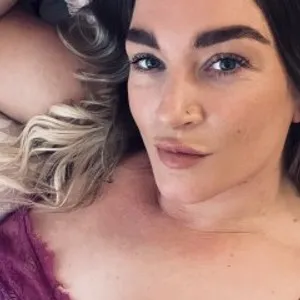 Chloecage19 from jerkmate