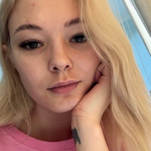 LuxBebe's profile picture