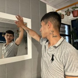 mikeluckyx Live Cam