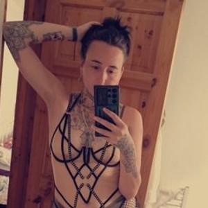 streamate LouisaP webcam profile pic via bestlivesexchat.com