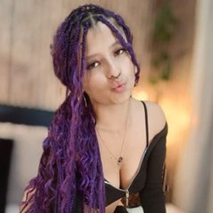 Camgirl is actually offline