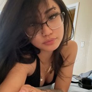 streamate Asian2Petite webcam profile pic via glamcambabes.com