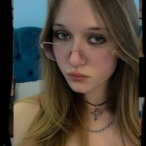 streamate MyLesly webcam profile pic via amateursex-livecam.com