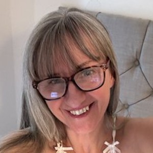 streamate LILY_MATURE_UK_MILF webcam profile pic via 247camsex.com
