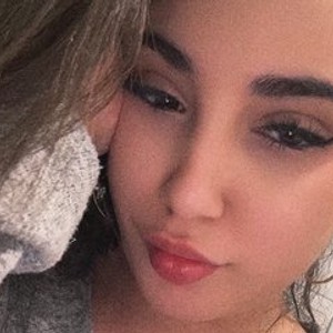 Camgirl is actually offline