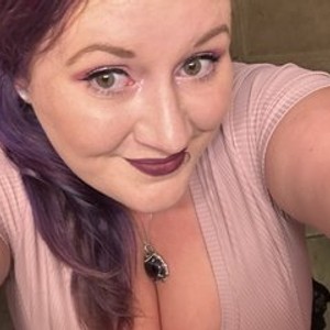 streamate LuxieLuna webcam profile pic via glamcambabes.com