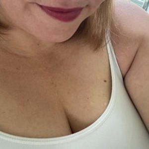 Visit SensualSynica Room