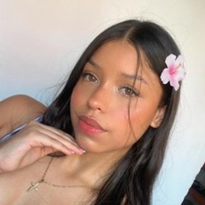 Visit Sophie_Mia Room
