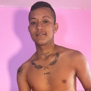 live voyeur web cam AlejoLatin20