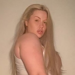 elivecams.com PawgBarbie livesex profile in squirte cams