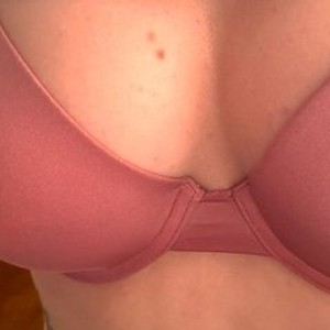 streamate SinfulSerena webcam profile pic via glamcambabes.com