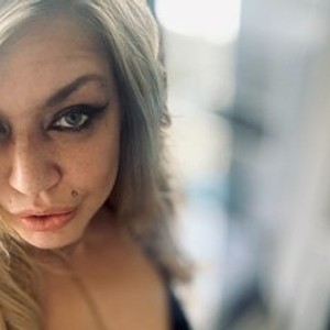 streamate RhiaMoon webcam profile pic via watchgirlcam.com