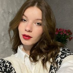 streamate MYasmina webcam profile pic via iluvcams.com