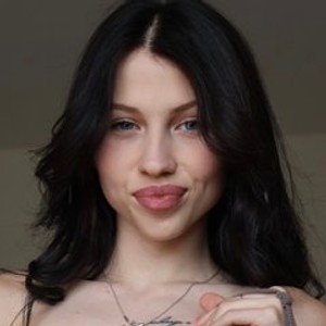cheapadultsexcams.com olivvvia livesex profile in your cams