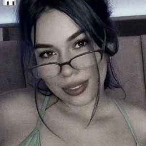 emma_blue25