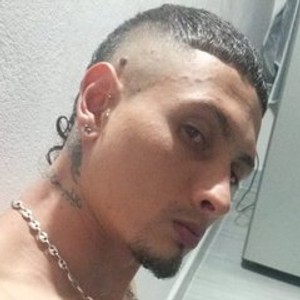 Cam boy YourHotDamian