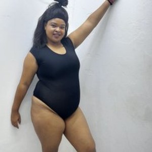 streamate CARAMELCLOExx webcam profile pic via watchgirlcam.com