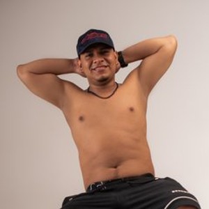 sex chatroom DominickSantiago