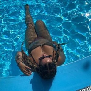 streamate AHRYI webcam profile pic via pornsexycams.com