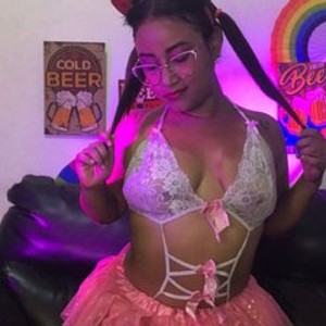 streamate Luna_Naughty webcam profile pic via cam-performer.com