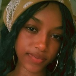 streamate Laurahot10 webcam profile pic via myliveeroticcams.com